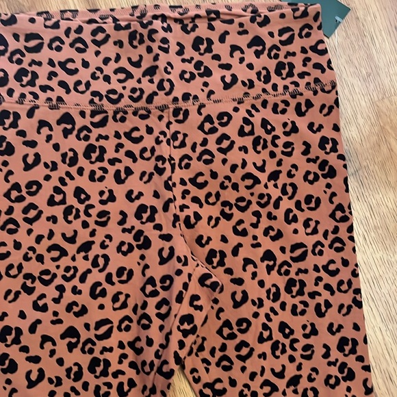 Wild Fable animal print leggings - Picture 2 of 3